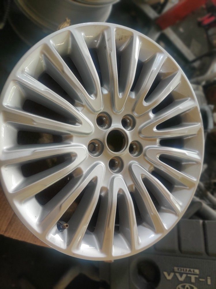 18 in. Set Of Rim (5 X 108)