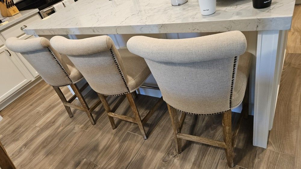 Set Of Three Counter Height Bar Chairs Stools