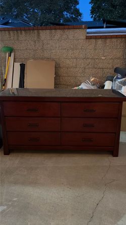 6-Drawer Wood Dresser & 2 night stands