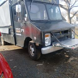 FOOD TRUCK