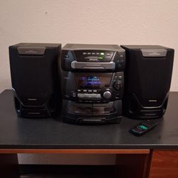Panasonic Stereo CD/ CASSETTE PLAYER 