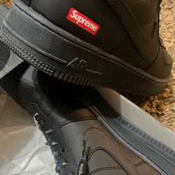 $110 Air Force 1 Supreme 11.5