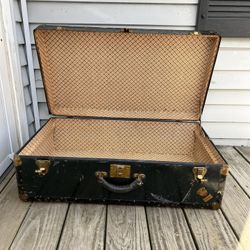 Antique Trunk 