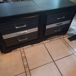 2 Side Dresser and 7 Drawer Long Dresser, No Mirror 