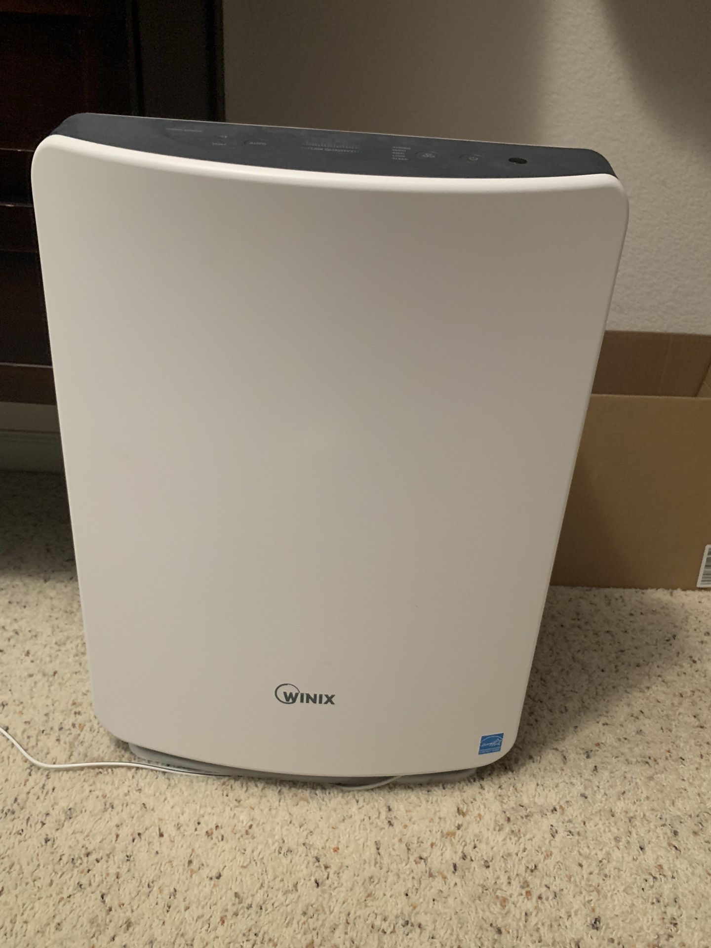 Energy star Winix D480 Air Purifier Barely Used 