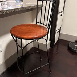 2 Bar Stools