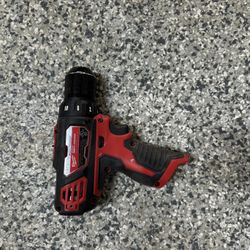 MILWAUKEE 12V DRILL