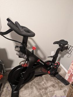Peloton Like New