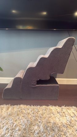 Small dog steps