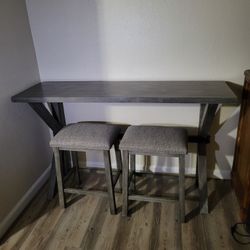 Breakfast Table/ Bar Table