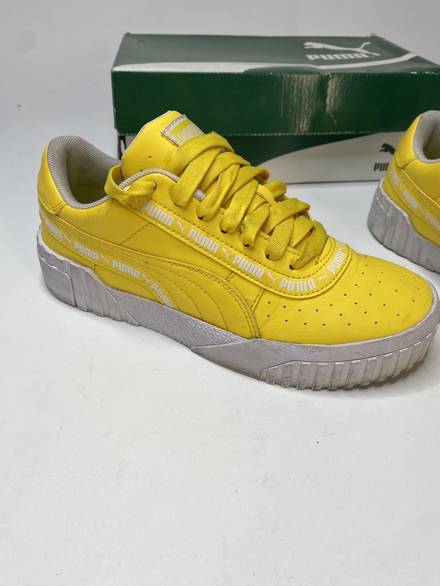 Puma Junior Size 5 C