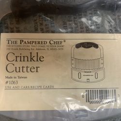 The Pampered Chef Crinkle Cutter