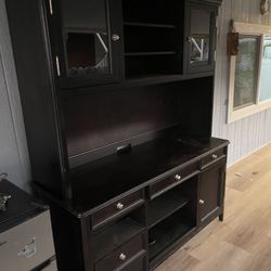 Office desk with hutch