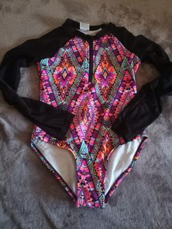 Girls swimsuit