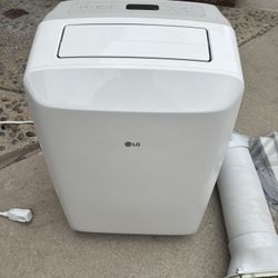 LG Air Conditioner 