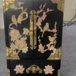 Antique jewelry Box
