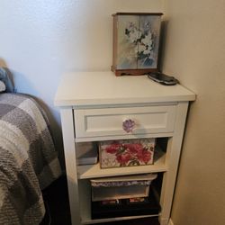 Cafe kids girl nightstand