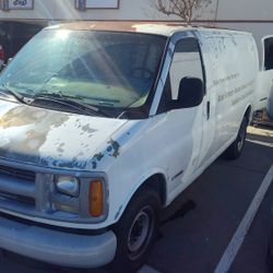 2001 Chevrolet Express 2500 