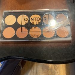 Contour And Blush Pallet 