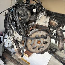 2006 5.3 LS Chevy Engine Complete W/ Computer 