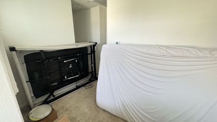 Adjustable queen frame n mattress
