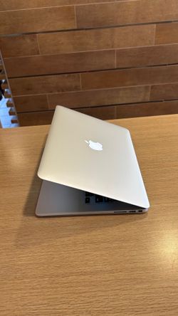 Apple MacBook Pro 13” Retina i5/8GB/256GB SSD $180
