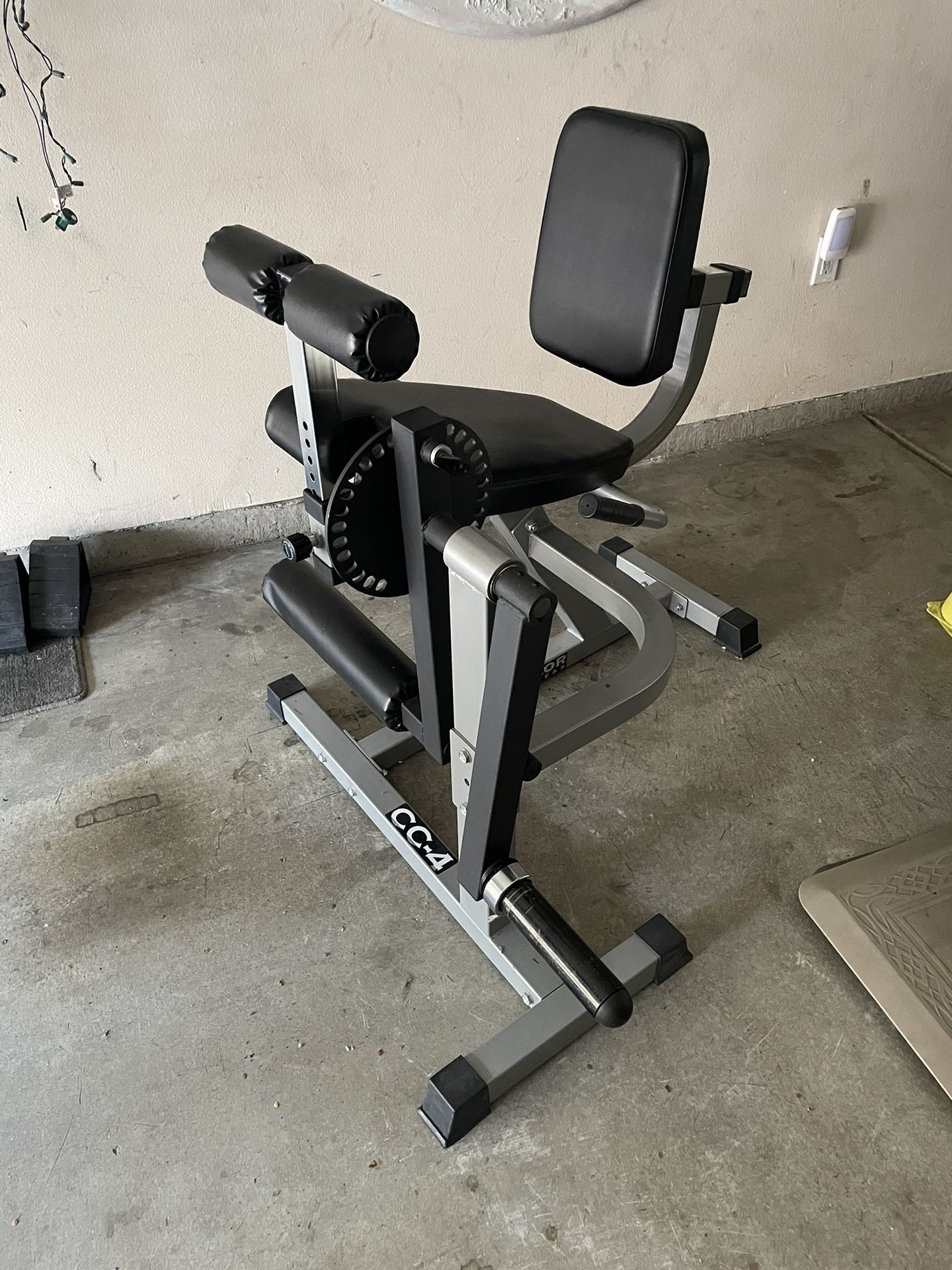 2 in 1 Leg Curl/ Leg Extension Machine