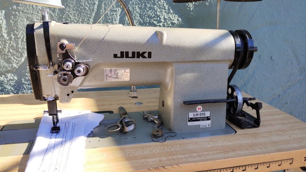 Máquina Walkin Foot Juki  Lh-215