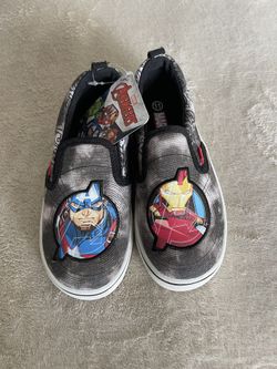 NEW Avengers slide on sneakers size 11