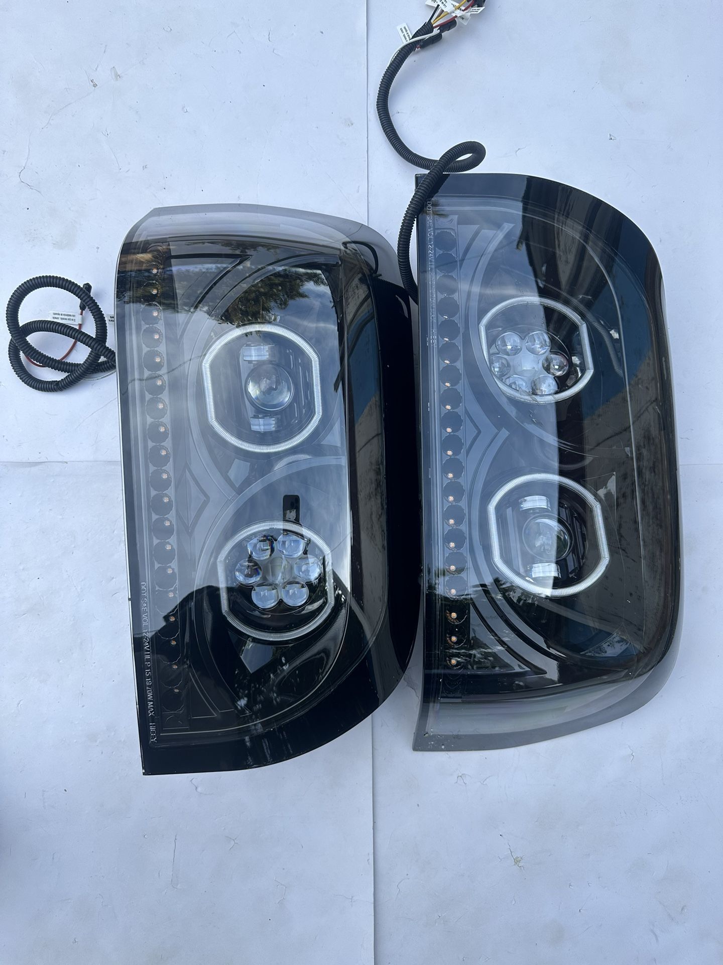 Freightliner Dual LED Halo DRL Headlight Year 96-10