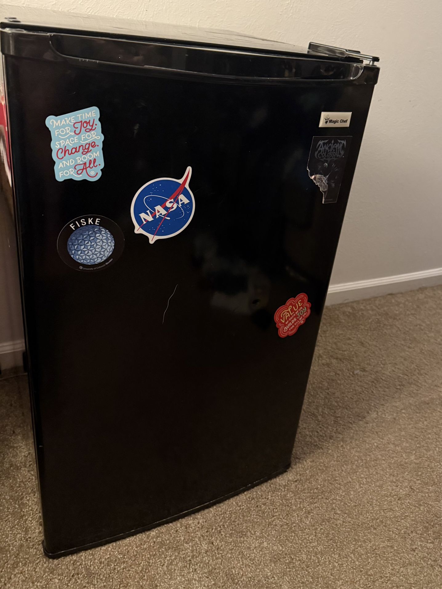 Mini Fridge with Freezer