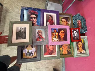 Frida Kahlo portraits and pictures with frame !!