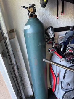 Large Industrial Gas Cylinder Tank w/ Regulator – Helium / Argon / Welding Tank