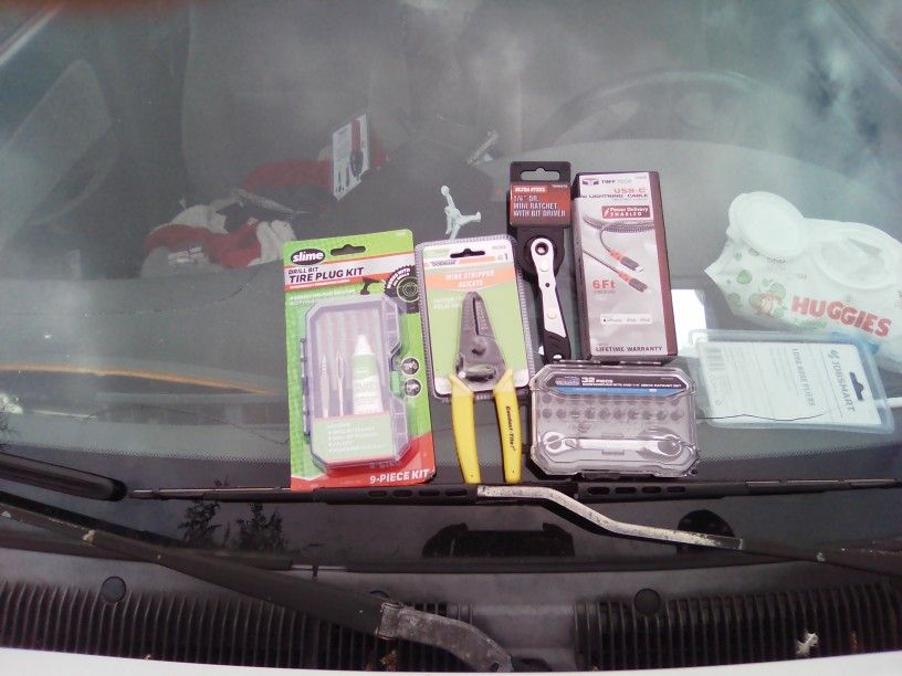 Various,Random New Lil Tool Sets/Tire Repair Kit/And Type C Charging Cord Set!!/And Set Of New Wire Cutters!!!