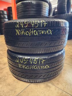 245 45R 17 YOKOHAMA ADVAN SPORT TIRES 2454517 USED TIRES (PAIR) MOUNT BALANCE INCLUDED