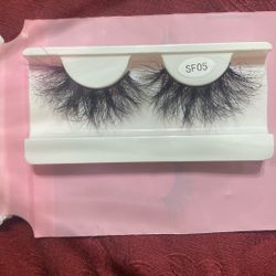 Fluffy Lashes