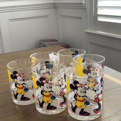 6 Vintage Mickey and Minnie Mouse Beach Plastic Drinking Cup, The Walt Disney Co