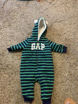 Gap sweatsuit