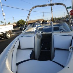 1999 Bayliner V8 CHEVY Engine