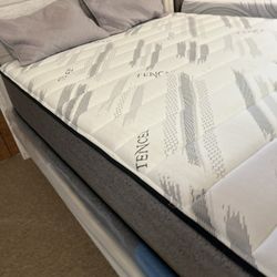 Cozy Nice Comfy Mattress And Boxspring Set