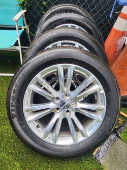 Crystler 300 factory rims and tires