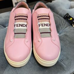 FENDI SNEAKERS 39