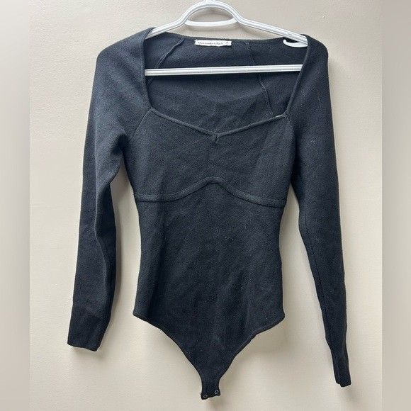 Abercrombie &amp; Fitch Black Sweetheart Ribbed Long Sleeve Bodysuit
