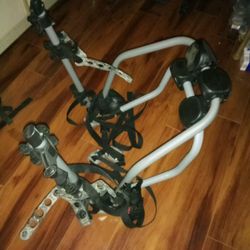 Yakima Super Joe 3-Bike Car Rack Trunk Mount Bicycle Carrier