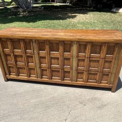 Mid Century Modern Dresser, Buffet, Credenza, Sideboard, All Wood Made In America Thomasville Brand With Dovetail Drawers