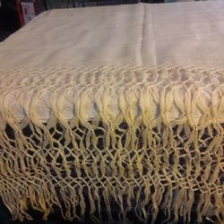 $8. Beautiful Vintage White Wool Scarf/shawl With Fringe.