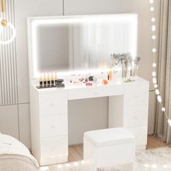 Makeup LED Vanity 