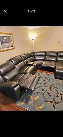 Beautiful elegant upscale luxury Brown Italian leather Large Plus Sectional Sofa