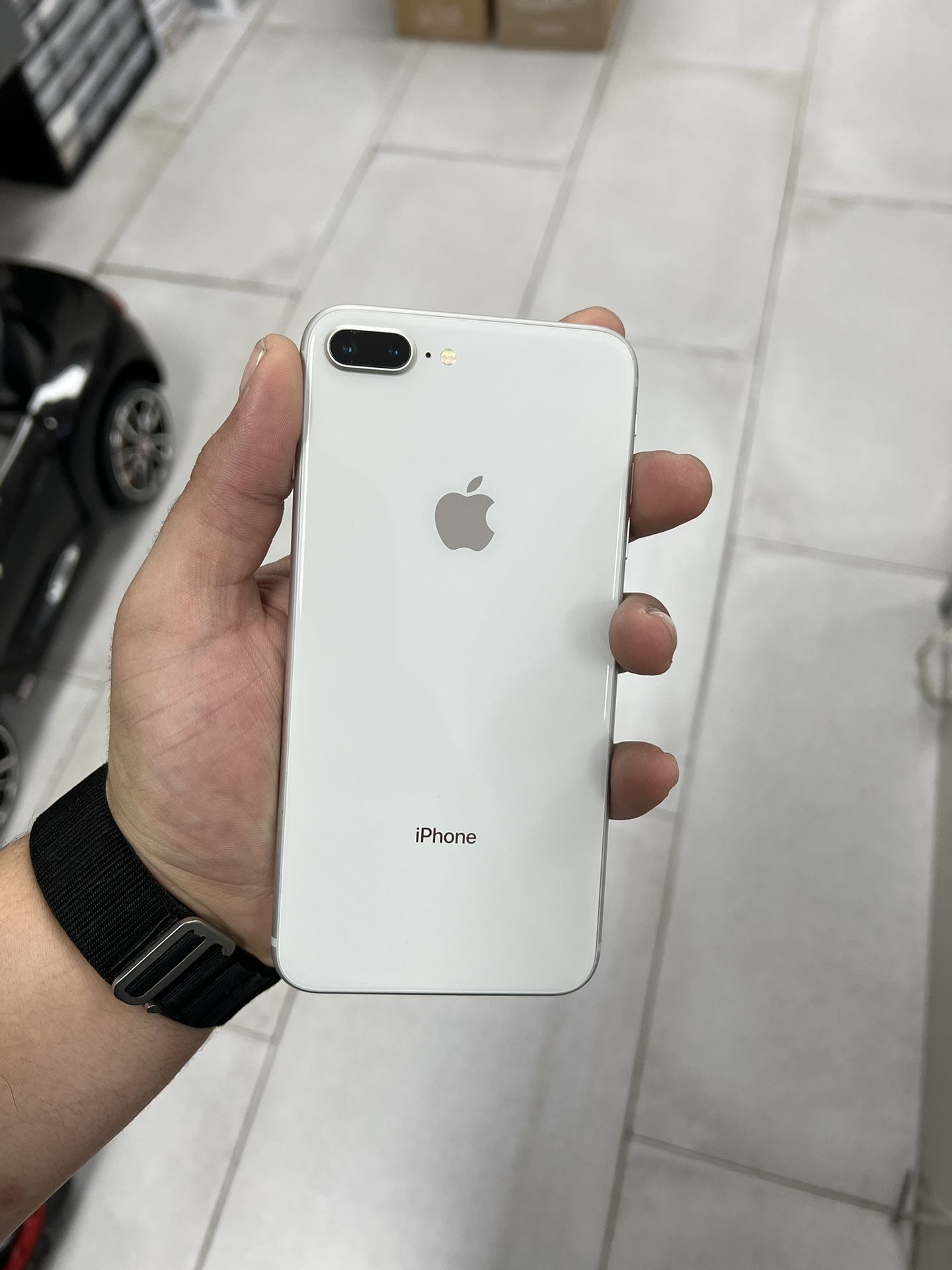 iPhone 8 Plus 64GB Unlocked $199 Cash Or Card!!