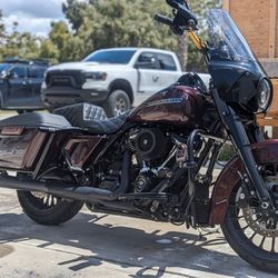 2019 Harley Davidson FLHRXS